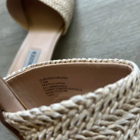 Adorable Wooden Block Sandal Heels - Picture 7 of 7